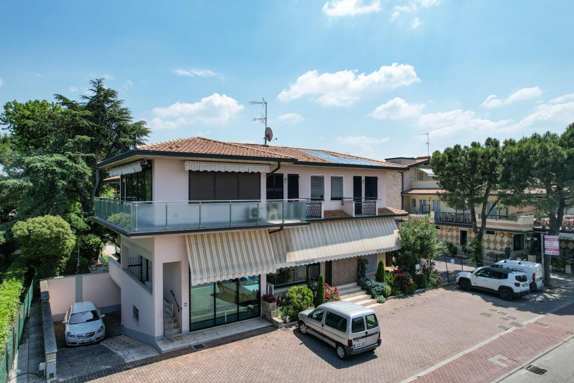 Appartamenti America Sirmione Habitación foto